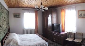 Фото номера Трехместный номер с видом на сад Гостевой дом U Aleksa г. Суздаль 2
