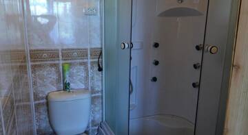 Фото номера Дом с 3 спальнями Гостиница Guest House S Baney Na Pushkarke г. Суздаль 9