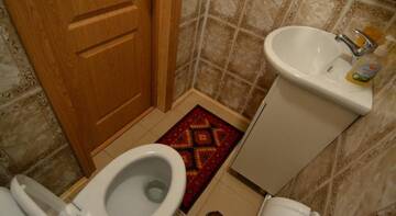 Фото номера Дом с 3 спальнями Гостиница Guest House S Baney Na Pushkarke г. Суздаль 8