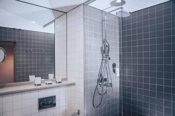 Фото номера Улучшенный двухместный номер с 2 отдельными кроватями Гостиничный комплекс ГТК Суздаль г. Суздаль 12
